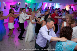 Esküvői DJ Sukoró