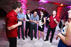 Esküvői játékok a násznép részére