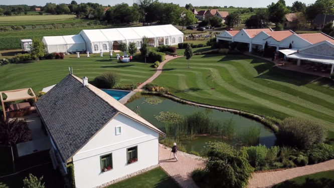 Lajoskomárom Páskom Cottage 1